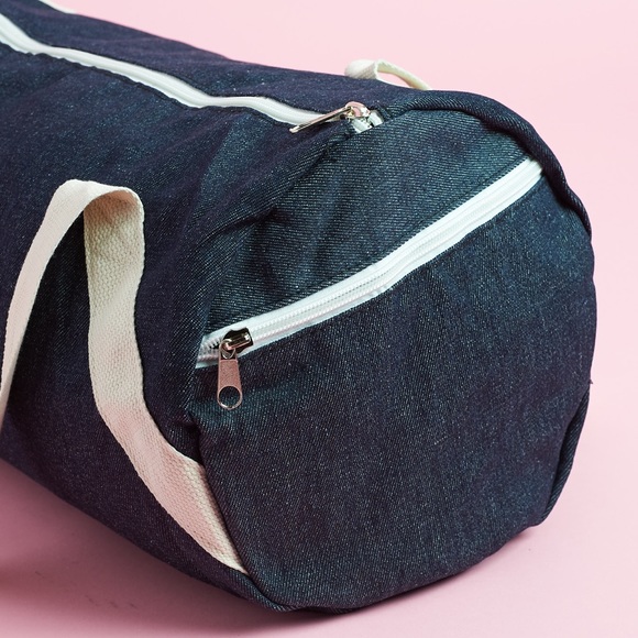 ♡PrivateParty♡ Gym Bag - Picture 7 of 9